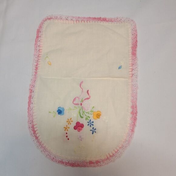 LOT OF 6, VINTAGE linens, towel, doily, Handkerchief embroidered - Picture 3 of 8